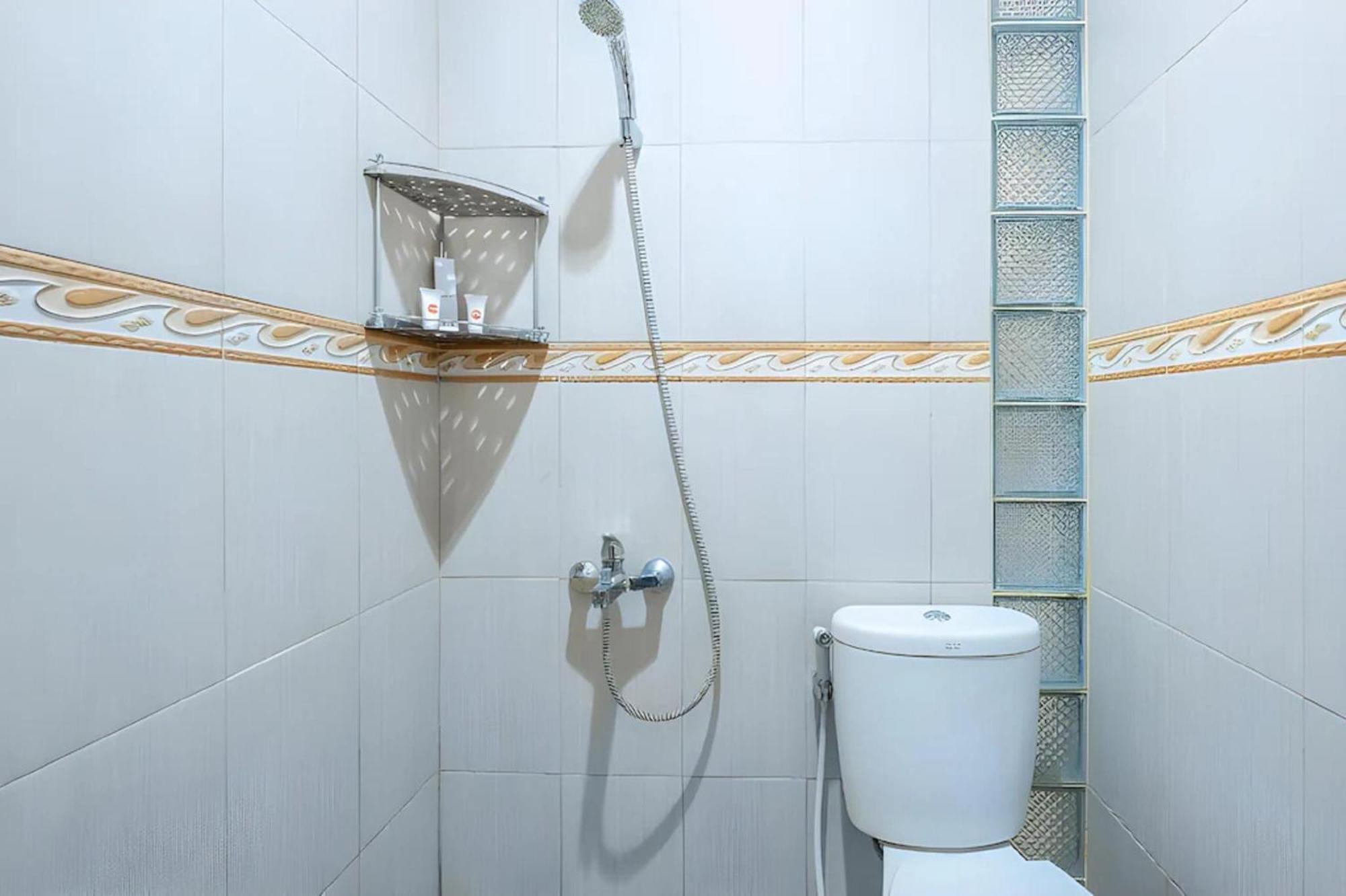 Oyo Collection O 1032 Rahayu Residence Syariah Cirebon Exterior foto
